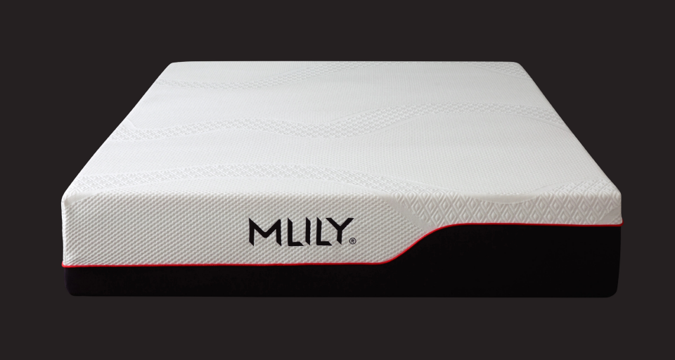 Manchester United Contour Mlily