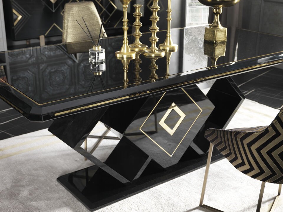 Versace Yemek Odası | Lüks Gold & Siyah Takım